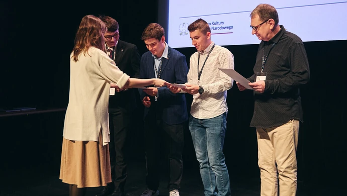 Piotrków &#8211; miasto filmu i trybunału. Sukces uczniów Chrobrego w ogólnopolskim projekcie