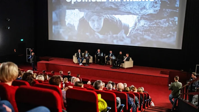 &#8220;Piotrków XX Wieku &#8211; Opowiedz Mi, Mamo&#8221;: gdzie obejrzeć?