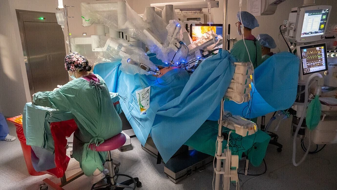 Centrum Robotyki Medycznej w pobliskim szpitalu