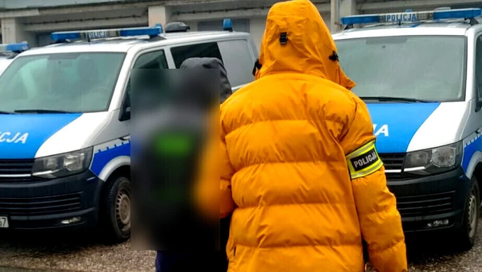 Wyłudzał pieniądze za pomocą BLIK-a