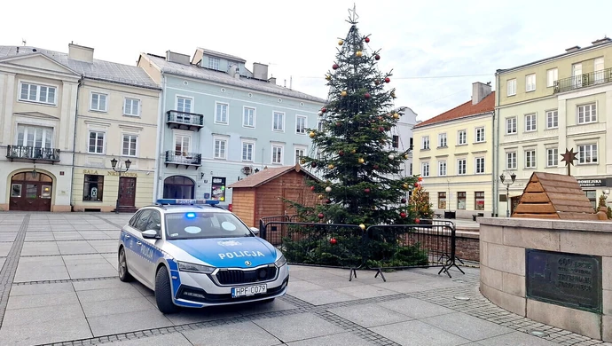 Policja apeluje o bezpieczną podróż podczas świątecznych wyjazdów