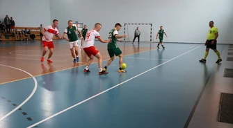 Strażacy z gminy Wola Krzysztoporska zagrali o mistrzostwo w hali [ZDJĘCIA]