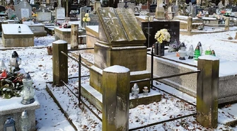 Historia spisana w nagrobku. O wyjątkowych pomnikach na cmentarzu prawosławnym   