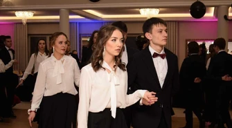 Tanecznym krokiem rozpoczęli odliczanie do matury [FOTO]