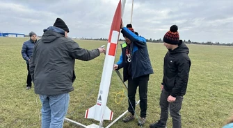 Niezwykły projekt ucznia III LO. Rakieta leciała 282 km/h! (ZDJĘCIA, FILM)
