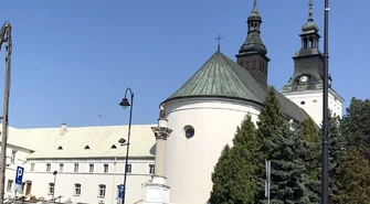 Spotkanie z Sakiewiczem u Bernardynów. Czy kościół to miejsce na politykę?