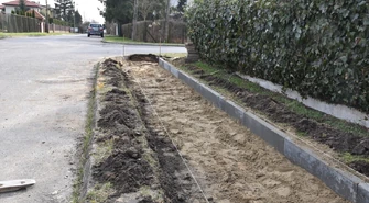 W Piotrkowie remontują kolejny chodnik