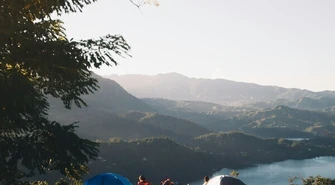 5 powodów, dlaczego warto postawić na kemping