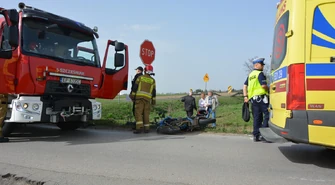 Wypadek z udziałem samochodu i motocykla na Krakowskim Przedmieściu [Zdjęcia]