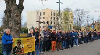 61. Męski Publiczny Różaniec przeszedł ulicami Piotrkowa