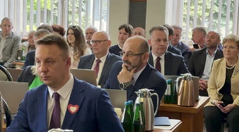 Pierwsza sesja rady miasta. Ślubowanie i pierwsze decyzje kadrowe
