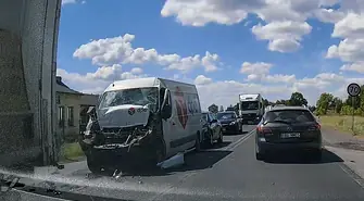 Zderzenie trzech samochodów na DK74