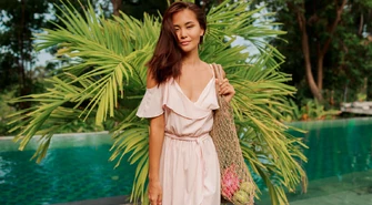 Sukienki na lato &#8211; podpowiadamy, co zabrać ze sobą na wakacje 2024!
