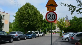 Niewidoczne progi zwalniające w Piotrkowie [Aktualizacja]