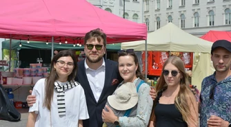 Tłumy mieszkańców na Jarmarku Trybunalskim z okazji Dni Miasta 2024. Sprawdź program koncertów