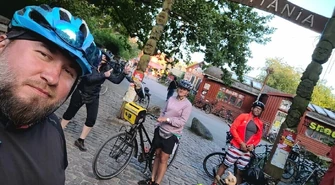 Rowerami przemierzają Danię