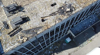 Z "blaszaka" zostaje już coraz mniej. Dawna siedziba starostwa cięta na kawałki