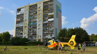 Kobieta wypadła z bloku na Łódzkiej w Piotrkowie