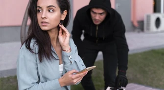 Oszustwo na "policjanta". Piotrkowianka straciła 75 tys. złotych