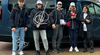 Młodzi piotrkowianie sięgają gwiazd ich satelita osiągnął pułap 23000 metrów