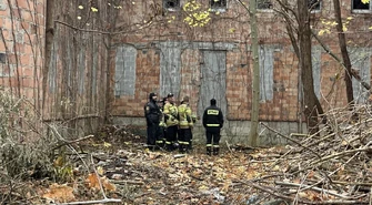 Szukali ciała w dawnym szpitalu