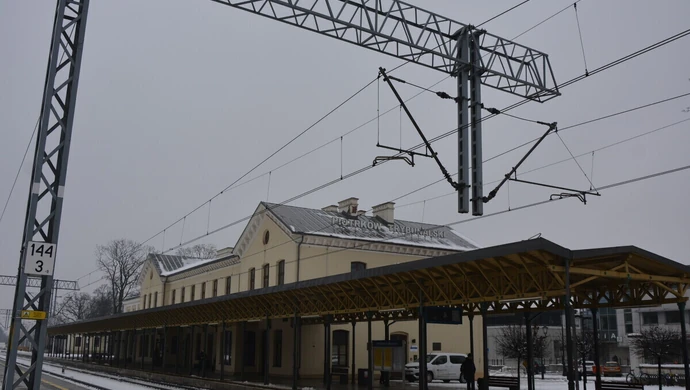 Opóźnienia w PKP. Na pociąg do Warszawy trzeba było czekać nawet 2,5 godziny
