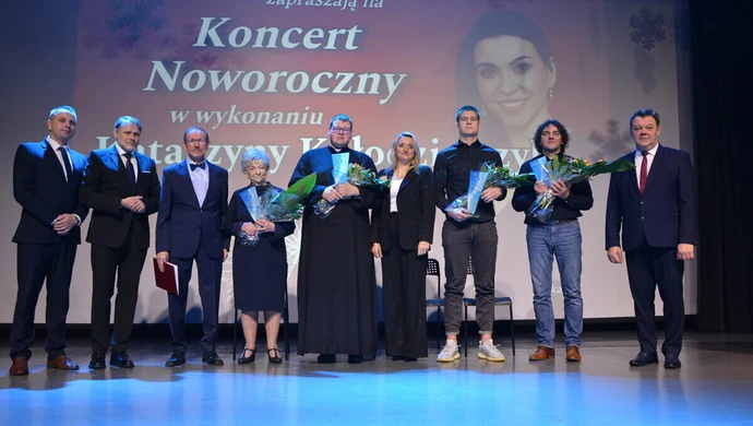 Koncert Noworoczny w Woli Krzysztoporskiej. Wyróżniono zasłużonych dla gminy