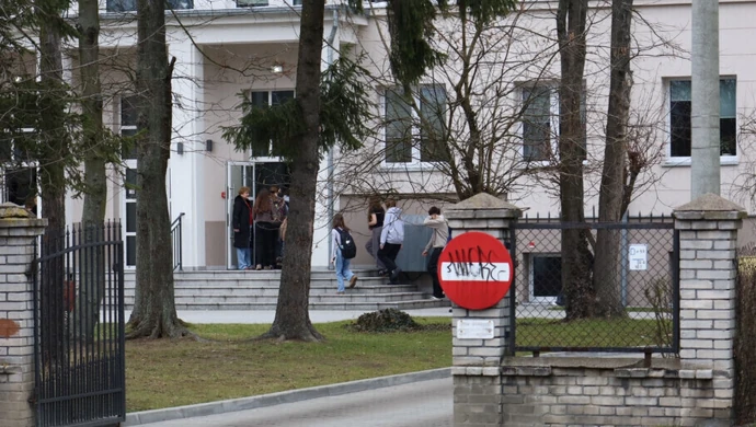 Kolejne alarmy bombowe w piotrkowskich szkołach