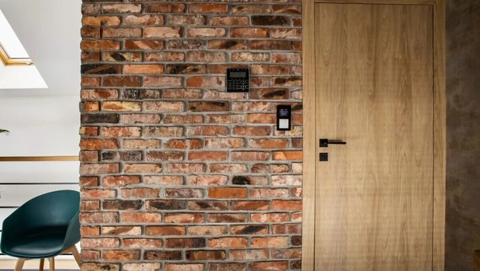 Cegła dekoracyjna w aranżacji wnętrz - inspiracje i porady