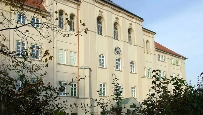 Po tragedii nastolatka. Znamy wyniki kontroli doraźnej w I LO w Piotrkowie