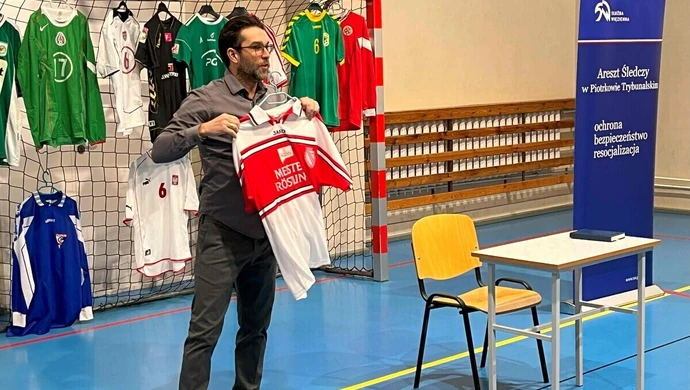 Wizyta Patryka Rachwała w piotrkowskim areszcie