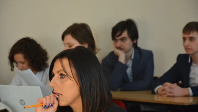 Kobieta na przestrzeni dziejów. Konferencja w Akademii Piotrkowskiej