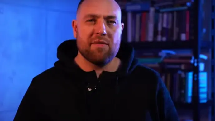 Zrobił to, bo był nękany? Twórcy kanału YT Zbrodnia Ikara o tragedii Wojtka