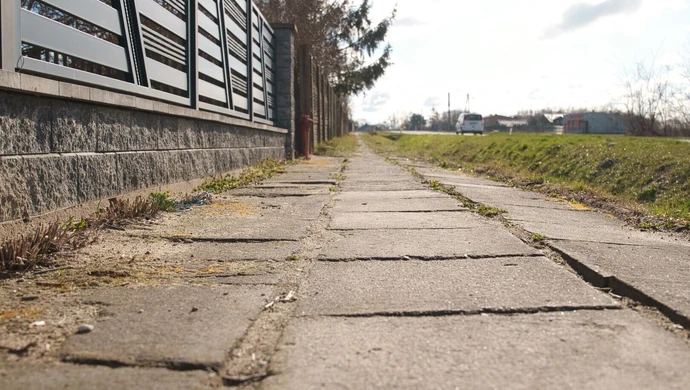 Remont chodnika w Rusocinach