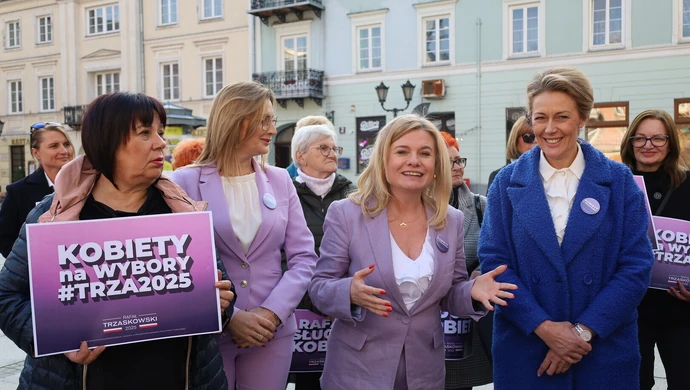 Prowyborcza akcja "Kobiety z Trzaskiem" w Piotrkowie