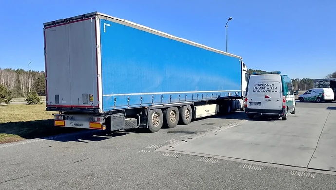 Popękane tarcze hamulcowe u litewskiego przewoźnika zatrzymanego przez ITD