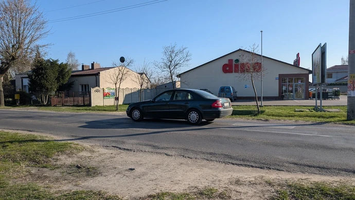 Mieszkańcy Szczekanicy nadal czekają na przejście przy Dino (AKTUALIZACJA)