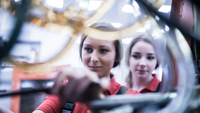 Haering zaprasza do szkoły branżowej I  stopnia  w zawodzie operator obrabiarek skrawających