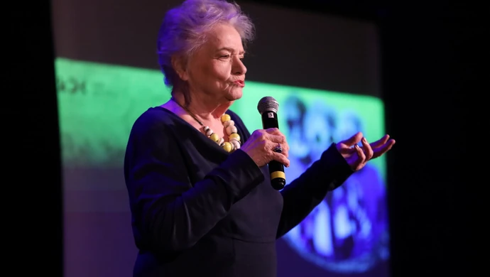 ŁDK inspiruje seniorów. Spotkanie z Anną Seniuk w piotrkowskim MOK-u