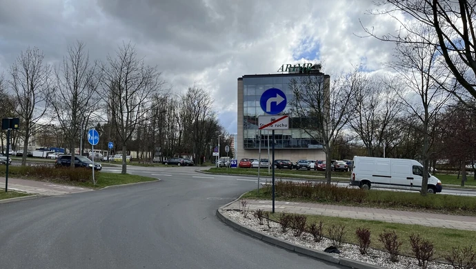 Mniej wypadków przy Lidlu niedaleko skrzyżowania  Kostromskiej i Sikorskiego?