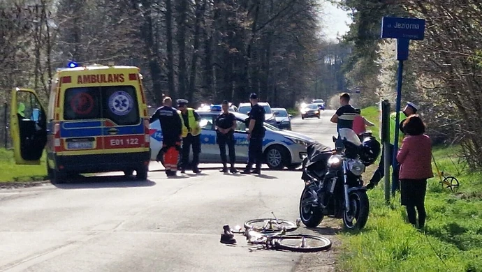 Zderzenie motocykla z rowerem na Wierzejskiej