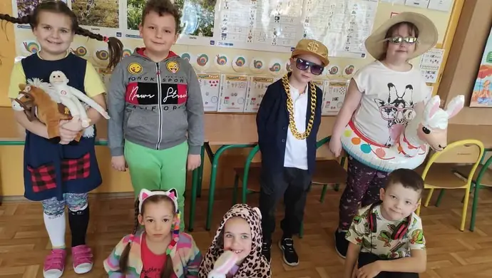 Dzień Śmiesznego Przebrania - SP Gorzkowice