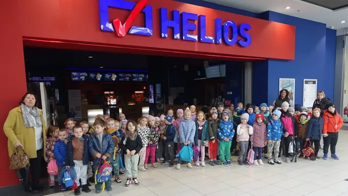 Wyjazd dzieci z Przedszkola w Gorzkowicach do kina Helios w Piotrkowie