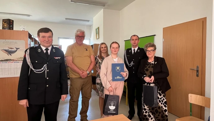 Młodzież zapobiega pożarom w Trzepnicy