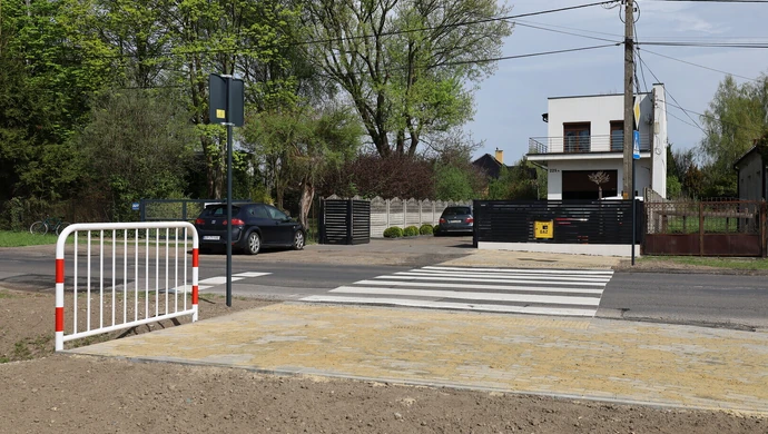 Powstało długo wyczekiwane przejście dla pieszych przy Dino w Piotrkowie