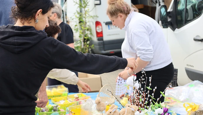 Zgiełk na piotrkowskich targowiskach. Jak piotrkowianie szykują się do Świąt? 