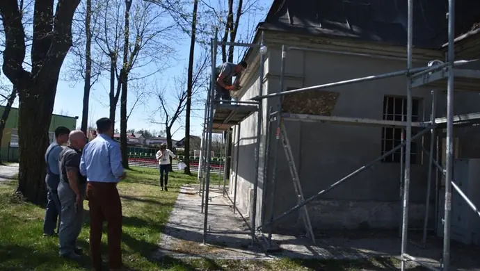 Zabytkowy Lamus zyska nową jakość. Gmina pozyskała pieniądze na remont
