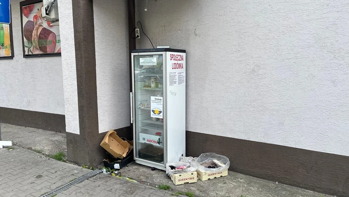 Czy społeczna lodówka w Piotrkowie jest przydatna?