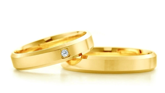 Jaki grawer na obrączkach? Najlepsze teksty i cytaty na grawer