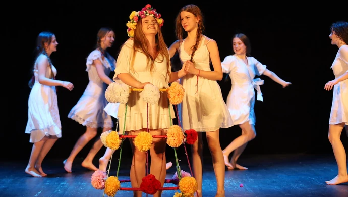 W krainie wyobraźni młodych piotrkowian. Premiery spektakli zespołów teatralnych MOK - ZDJĘCIA